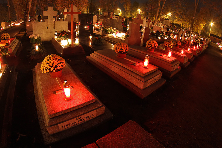 Cmentarze nocą - Tuchola, Rudzki Most, Gostycyn, Jeleńcz - ZDJĘCIA