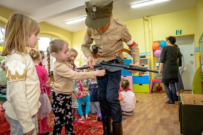 Gmina Cekcyn: Partyzanci w przedszkolu - ZDJĘCIA