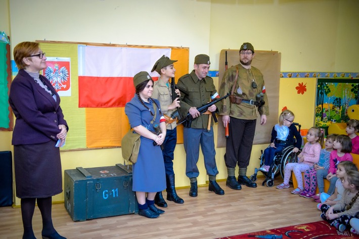 Gmina Cekcyn: Partyzanci w przedszkolu - ZDJĘCIA