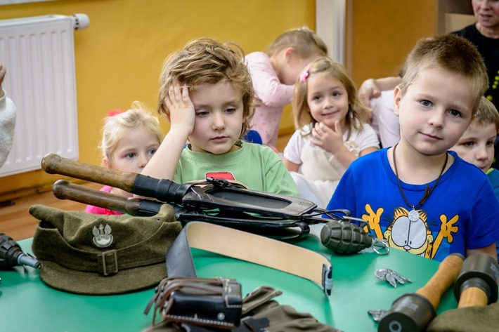 Gmina Cekcyn: Partyzanci w przedszkolu - ZDJĘCIA