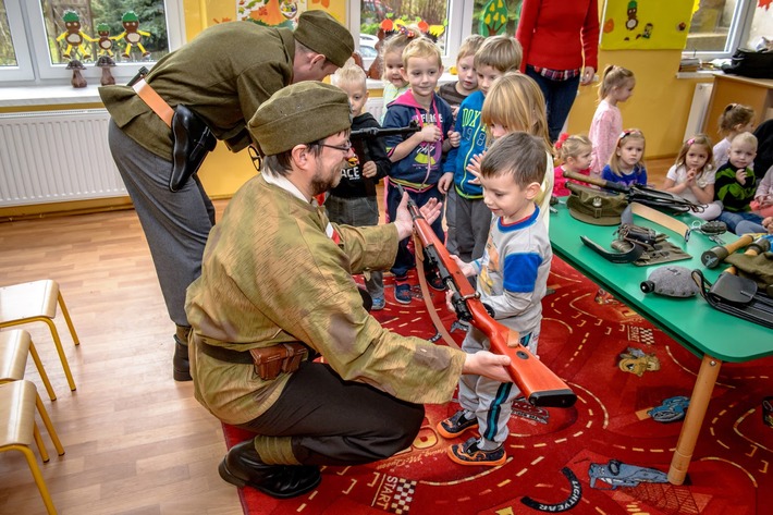 Gmina Cekcyn: Partyzanci w przedszkolu - ZDJĘCIA