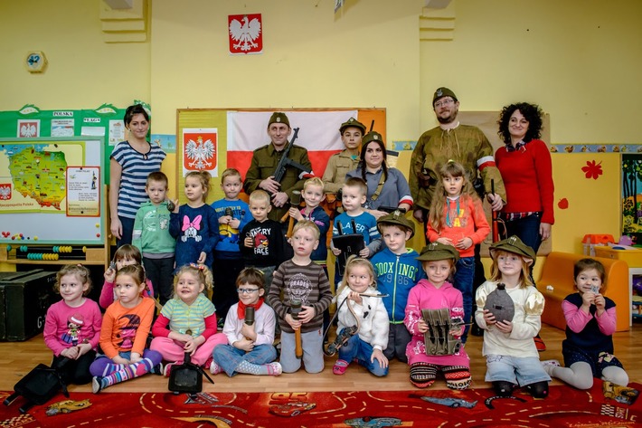 Gmina Cekcyn: Partyzanci w przedszkolu - ZDJĘCIA