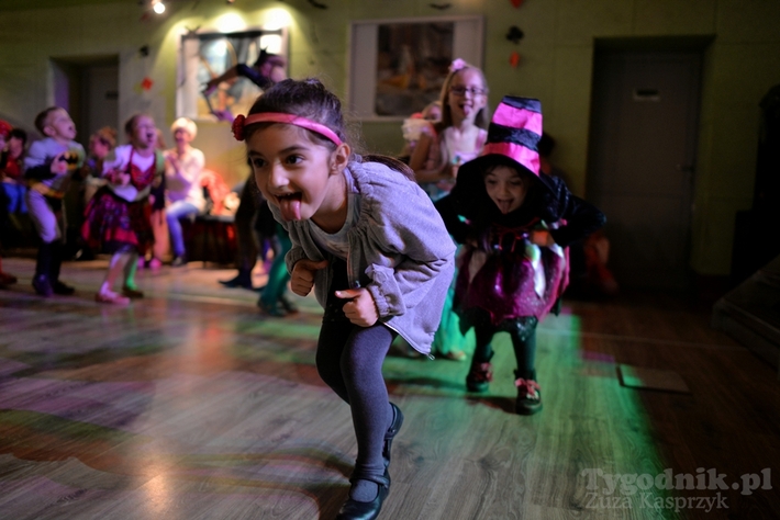 Bal andrzejkowy w Cekcynie - ZDJĘCIA