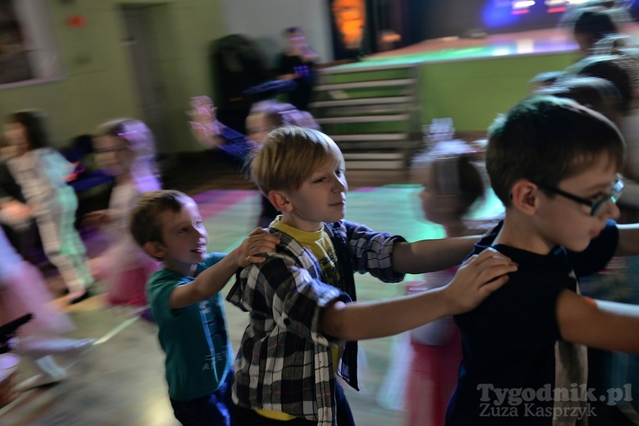 Bal andrzejkowy w Cekcynie - ZDJĘCIA