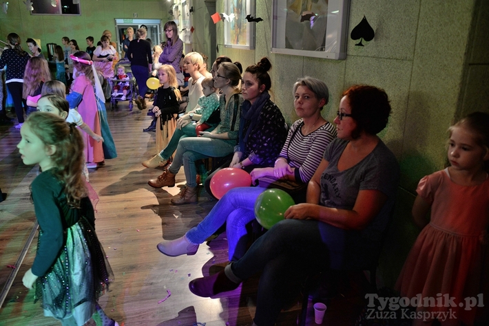 Bal andrzejkowy w Cekcynie - ZDJĘCIA