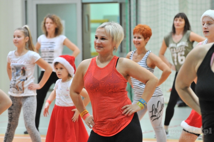 Mikołajkowy maraton Zumby w Cekcynie - ZDJĘCIA