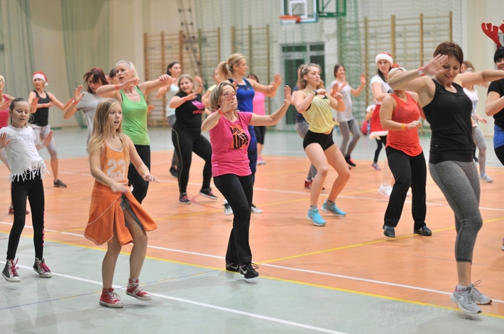 Mikołajkowy maraton Zumby w Cekcynie - ZDJĘCIA