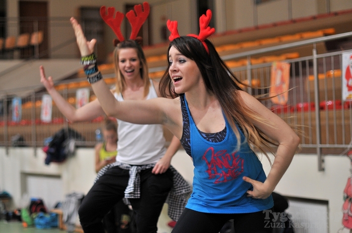 Mikołajkowy maraton Zumby w Cekcynie - ZDJĘCIA