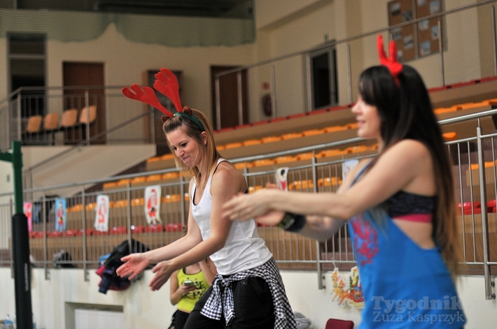 Mikołajkowy maraton Zumby w Cekcynie - ZDJĘCIA