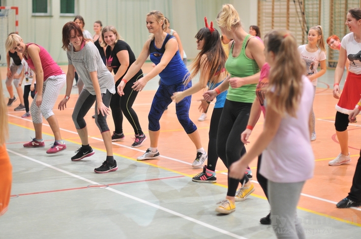 Mikołajkowy maraton Zumby w Cekcynie - ZDJĘCIA