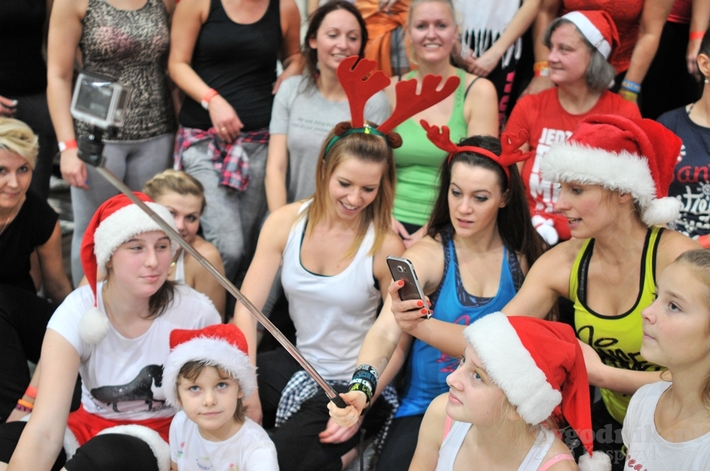 Mikołajkowy maraton Zumby w Cekcynie - ZDJĘCIA