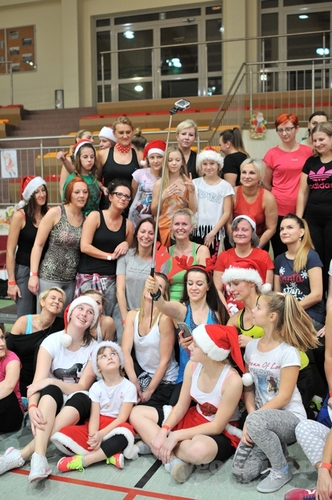 Mikołajkowy maraton Zumby w Cekcynie - ZDJĘCIA
