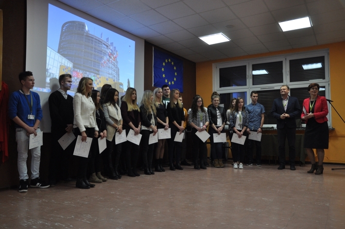 Uczniowie Nowodworka byli w europarlamencie - ZDJĘCIA I FILM
