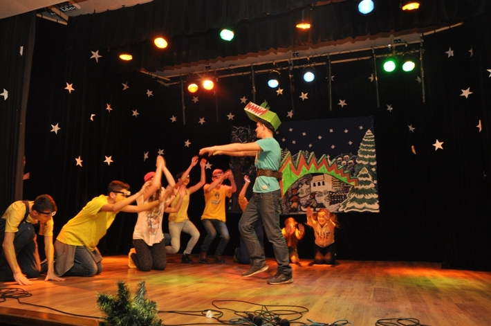 Dzień postaci z bajek śliwickiego gimnazjum - ZDJĘCIA