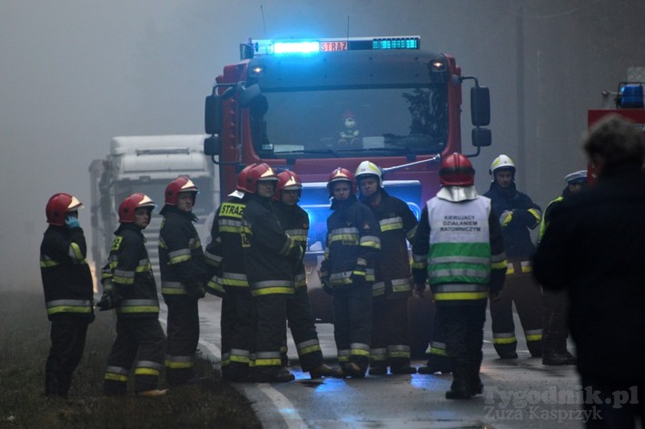 AKTUALIZACJA - Śmiertelny wypadek na drodze Tuchola-Bysław - ZDJĘCIA