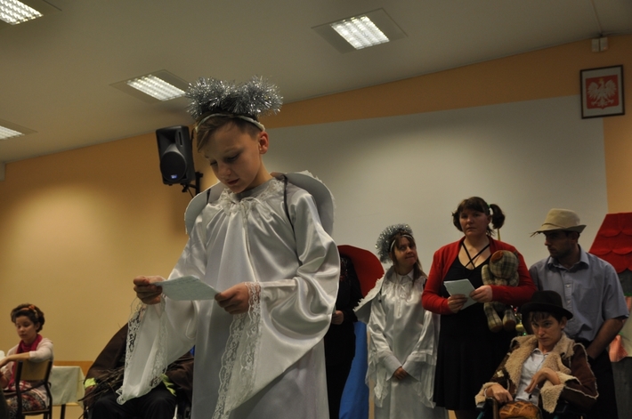 Tuchola: Gwiazdor odwiedził niepełnosprawnych - ZDJĘCIA