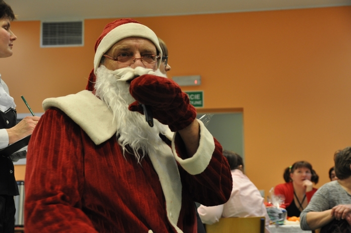 Tuchola: Gwiazdor odwiedził niepełnosprawnych - ZDJĘCIA