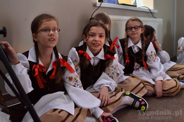 Gmina Lubiewo: Do Klonowa z prezentami przyszedł wójt - ZDJĘCIA