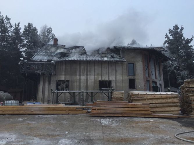 Gmina Tuchola: Pożar w tartaku w Legbądzie - ZDJĘCIA