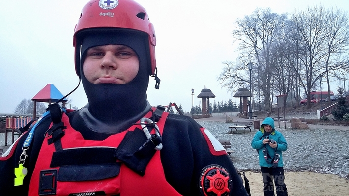 Cekcyn: Ćwiczenia z ratownictwa lodowego - FILM i ZDJĘCIA