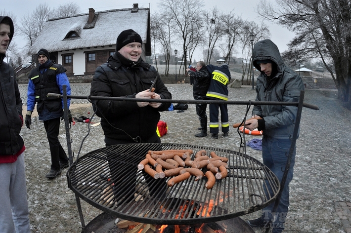 Cekcyn: Ćwiczenia z ratownictwa lodowego - FILM i ZDJĘCIA