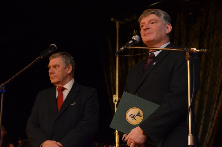 Tuchola: Studniówka ZSLiA i TSR - ZDJĘCIA cz. 1