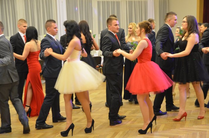 Tuchola: Studniówka ZSLiA i TSR - ZDJĘCIA cz. 1