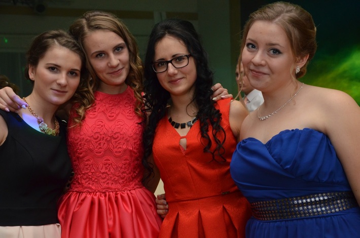 Tuchola: Studniówka ZSLiA i TSR - ZDJĘCIA cz. 2