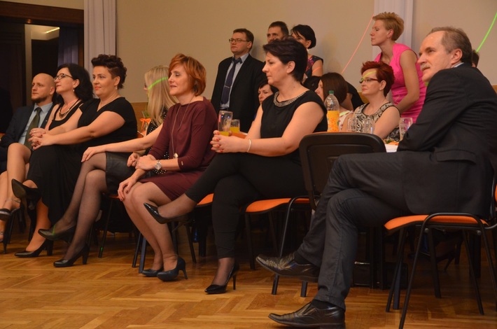 Tuchola: Studniówka ZSLiA i TSR - ZDJĘCIA cz. 2