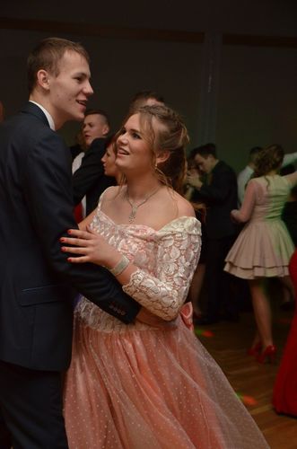 Tuchola: Studniówka ZSLiA i TSR - ZDJĘCIA cz. 2