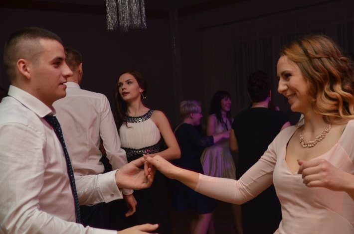 Tuchola: Studniówka ZSLiA i TSR - ZDJĘCIA cz. 2