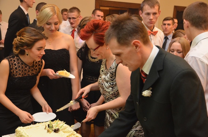 Tuchola: Studniówka ZSLiA i TSR - ZDJĘCIA cz. 2