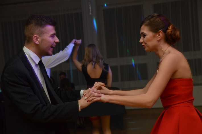 Tuchola: Studniówka ZSLiA i TSR - ZDJĘCIA cz. 2