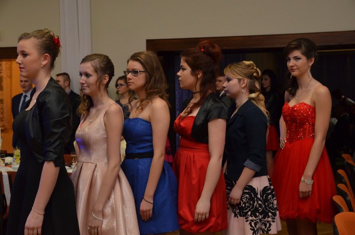 Tuchola: Studniówka w ZSLiT - ZDJĘCIA cz. 1