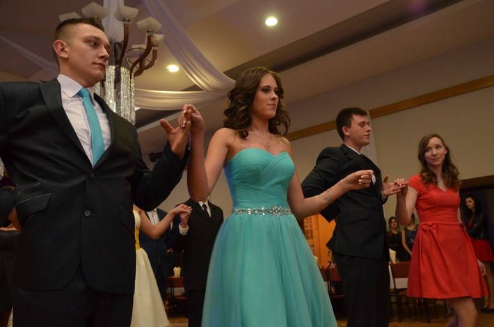 Tuchola: Studniówka w ZSLiT - ZDJĘCIA cz. 1