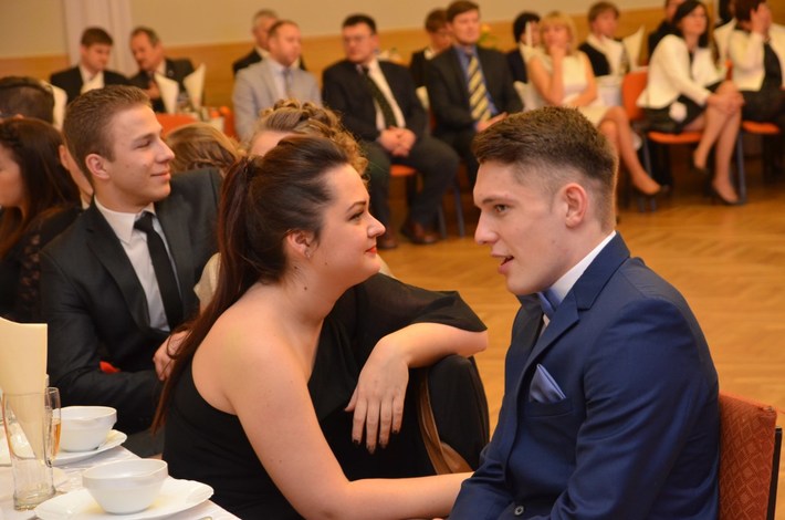 Tuchola: Studniówka w ZSLiT - ZDJĘCIA cz. 1