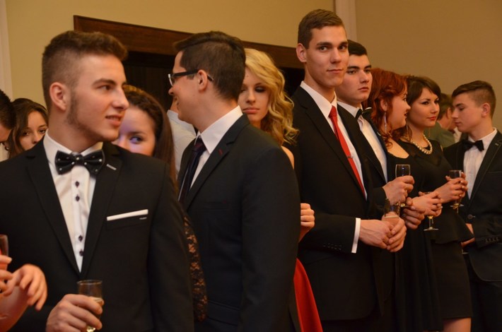 Tuchola: Studniówka w ZSLiT - ZDJĘCIA cz. 1