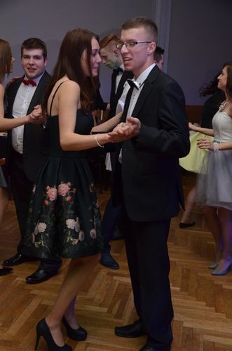 Tuchola: Studniówka w ZSLiT - ZDJĘCIA cz. 2