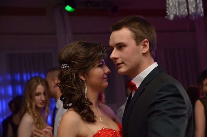 Tuchola: Studniówka w ZSLiT - ZDJĘCIA cz. 2