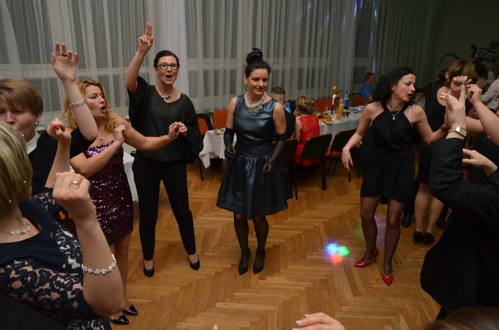 Tuchola: Studniówka w ZSLiT - ZDJĘCIA cz. 2