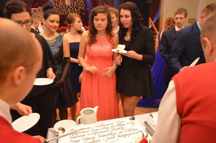 Tuchola: Studniówka w ZSLiT - ZDJĘCIA cz. 2