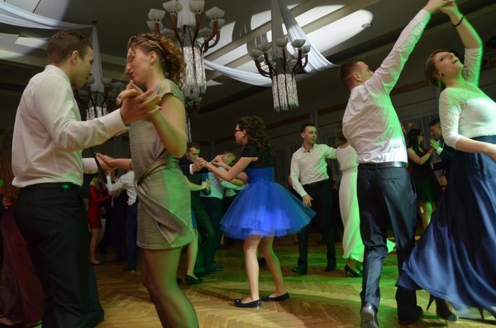 Tuchola: Studniówka w ZSLiT - ZDJĘCIA cz. 2