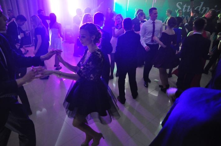 Tuchola: Studniówka Technikum Leśnego - ZDJĘCIA cz. 1 - IMPREZA!