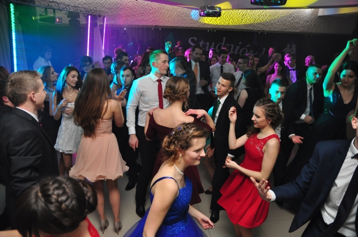 Tuchola: Studniówka Technikum Leśnego - ZDJĘCIA cz. 1 - IMPREZA!