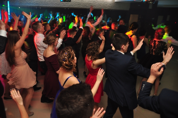 Tuchola: Studniówka Technikum Leśnego - ZDJĘCIA cz. 1 - IMPREZA!