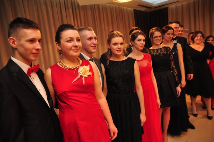 Tuchola: Studniówka Technikum Leśnego - ZDJĘCIA cz. 2