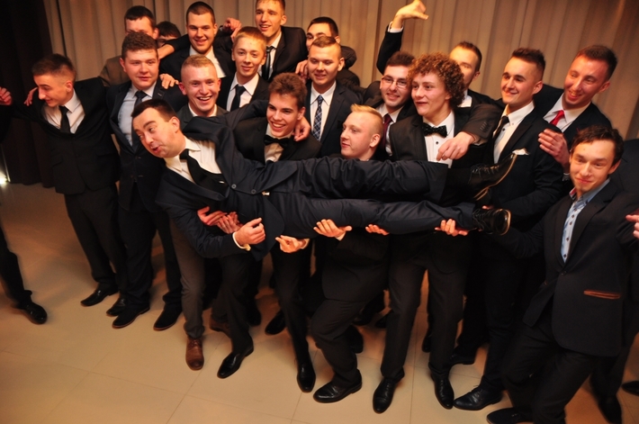 Tuchola: Studniówka Technikum Leśnego - ZDJĘCIA cz. 2