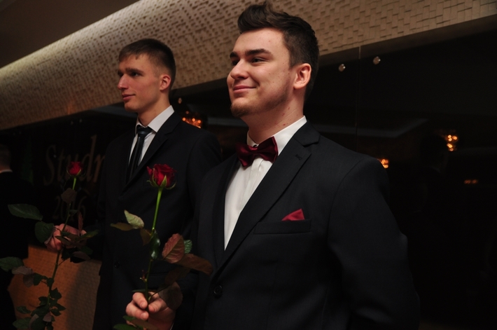 Tuchola: Studniówka Technikum Leśnego - ZDJĘCIA cz. 2