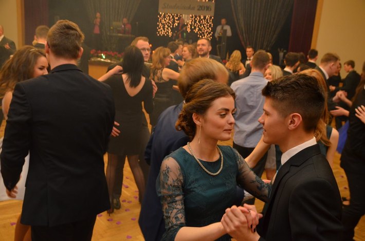 Tuchola: Studniówka Nowodworka - ZDJĘCIA cz. 2