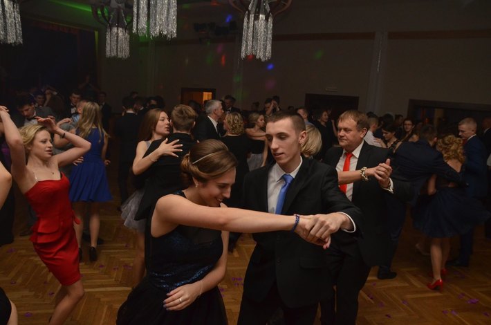 Tuchola: Studniówka Nowodworka - ZDJĘCIA cz. 2